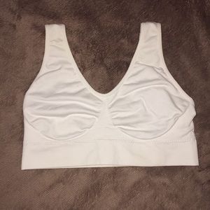 Women’s Medium White Sports Bra 💕